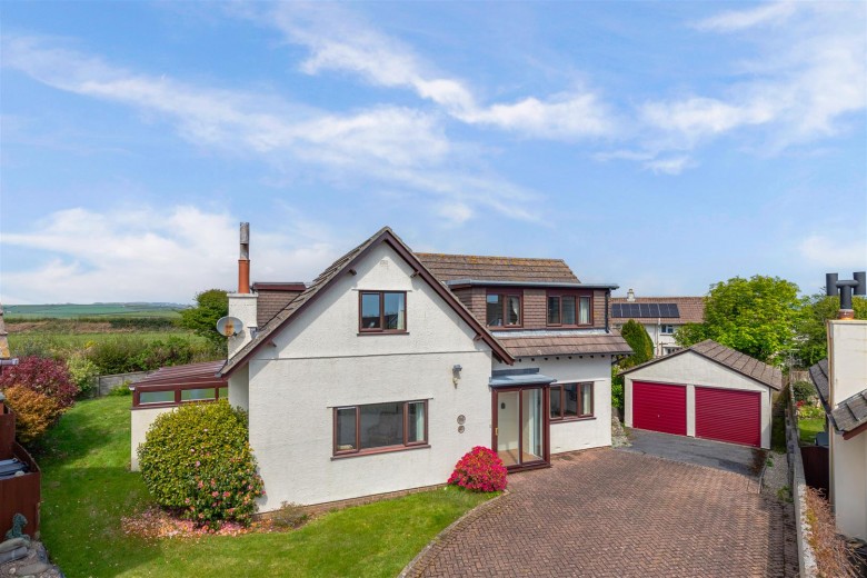 Click the photo for more details of Crestway, Strete