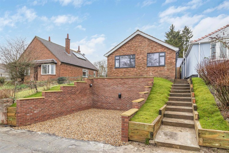 Click the photo for more details of New Cheveley Road, Newmarket