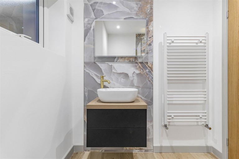 Images for New Cheveley Road, Newmarket