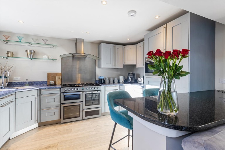 Images for Oakwood Close, Dartmouth