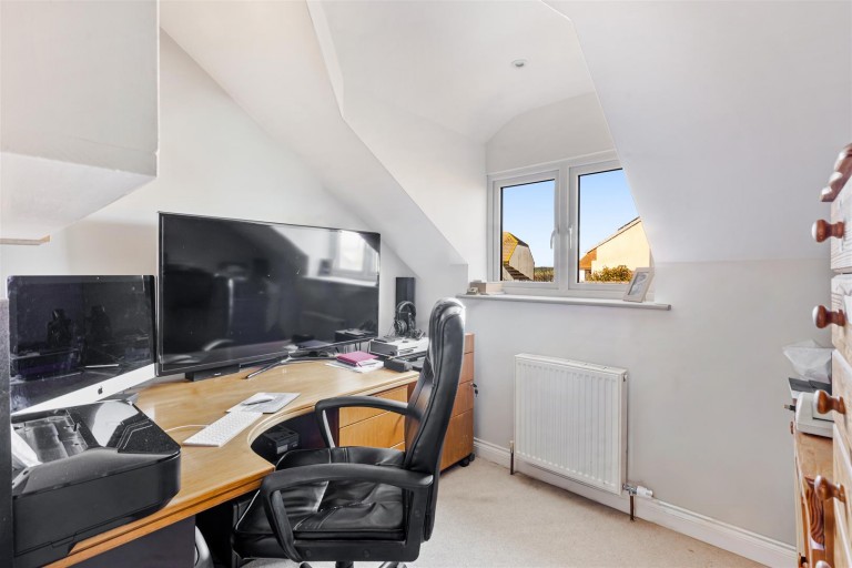 Images for Oakwood Close, Dartmouth