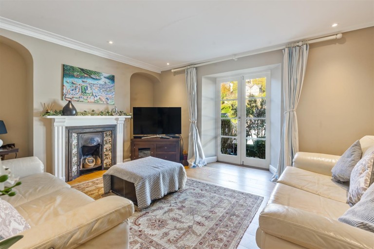 Images for Victoria Road, Dartmouth