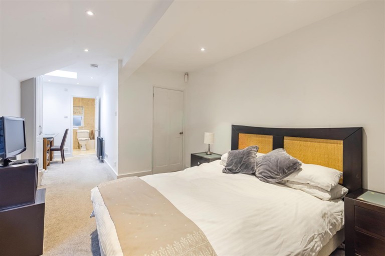 Images for Victoria Road, Dartmouth