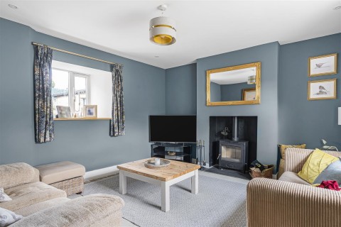 Click the photo for more details of Kings Lane, Pury End, NN12