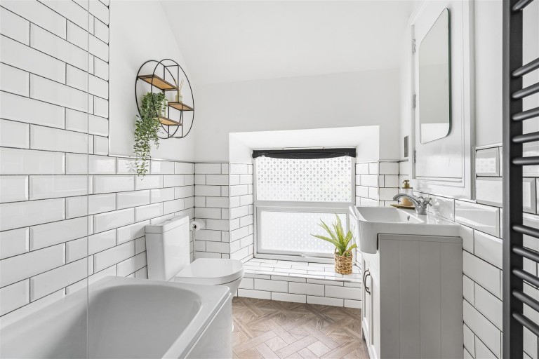 Images for Kings Lane, Pury End, NN12