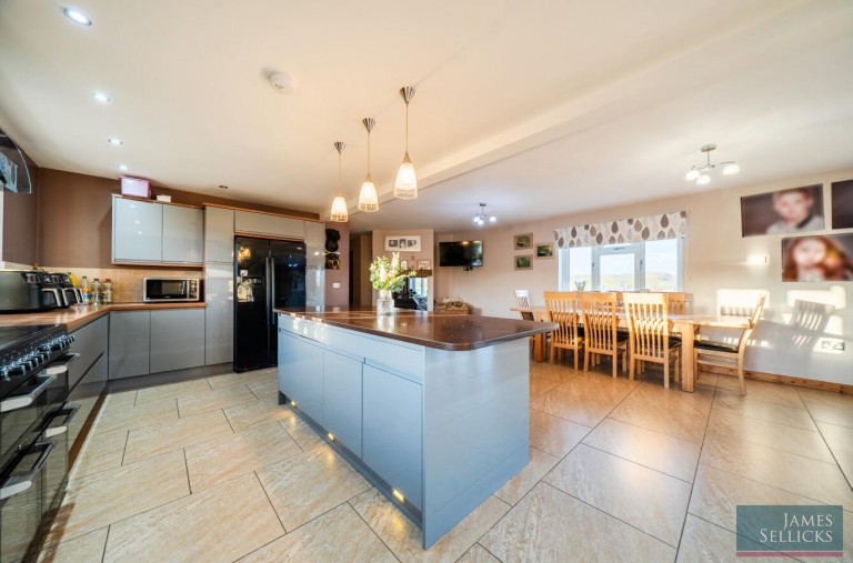 Images for Spinney View Farm, East Norton Road, Hallaton