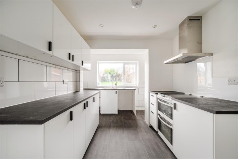 Click the photo for more details of Popes Lane, Rockwell Green, Wellington