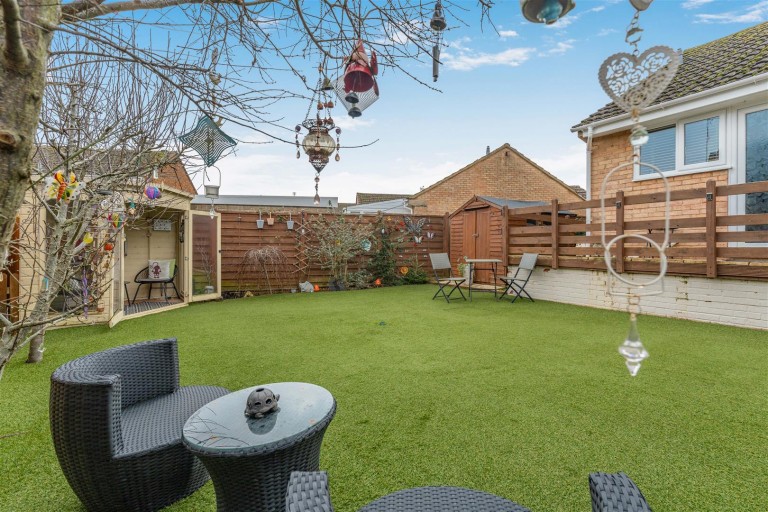 Images for Blenheim Rise, Kings Sutton, Banbury