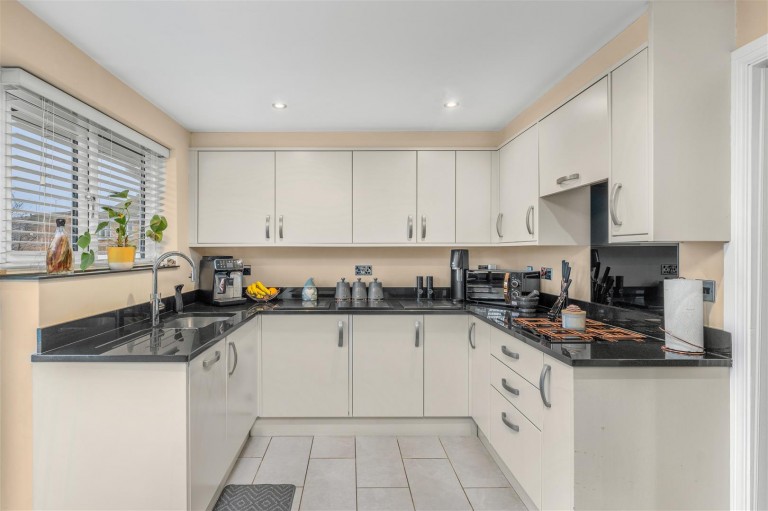 Images for Blenheim Rise, Kings Sutton, Banbury