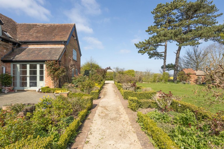 Images for Fosse Way, Hunningham, Leamington Spa, CV33