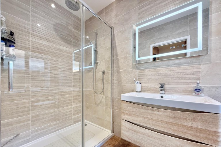 Images for Lincoln Road, Ruskington, Sleaford