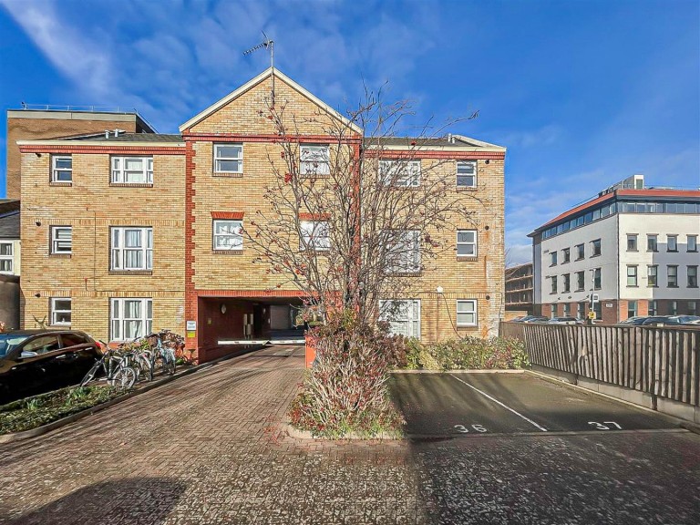 Images for Coronation Street, Cambridge