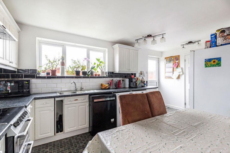 Images for West Drive Gardens, Soham, Ely