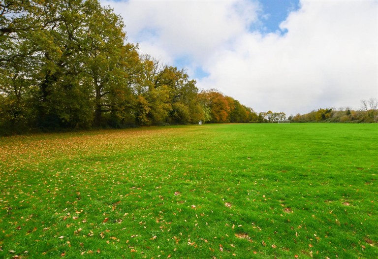 Images for Highwood Crescent, Gazeley