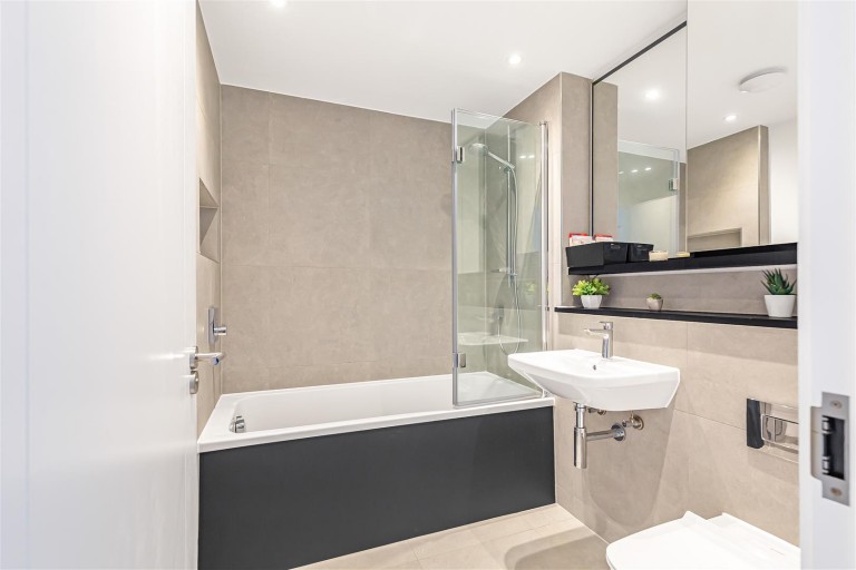 Images for Howells Way, Hardwick, Cambridge