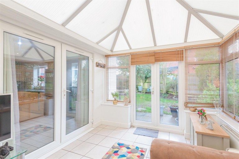 Images for Buckingham Drive, Church Gresley, DE11