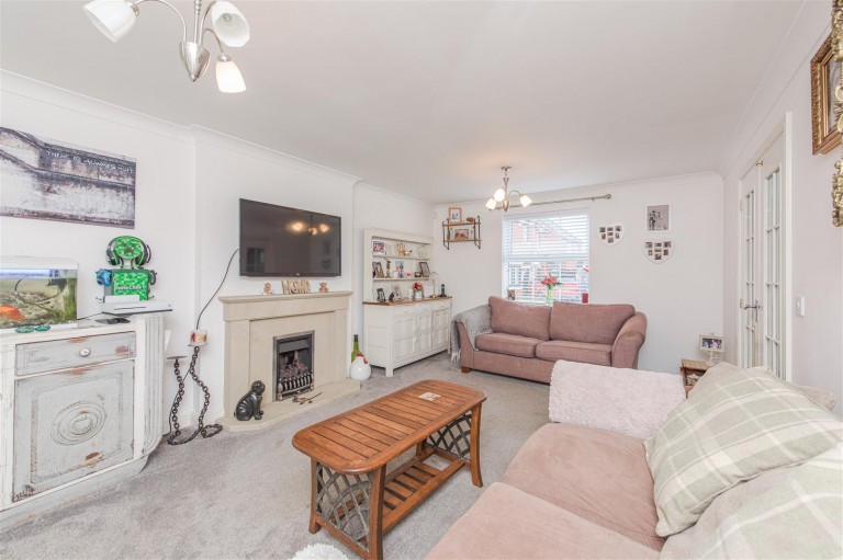 Images for Buckingham Drive, Church Gresley, DE11