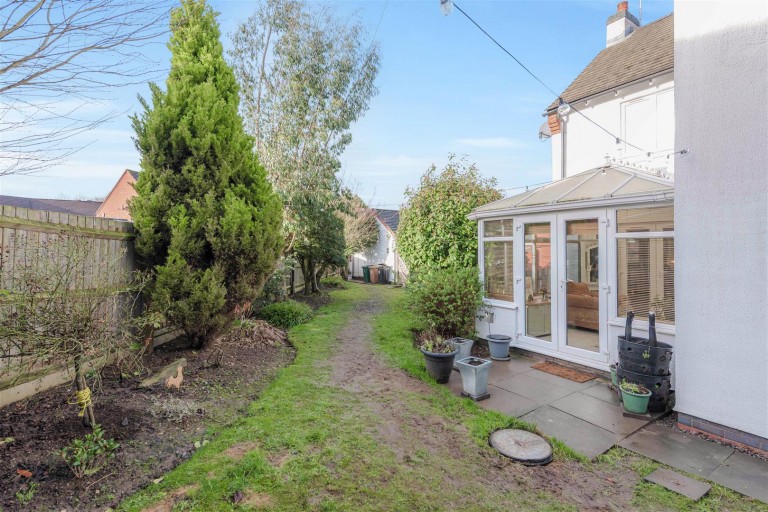 Images for Buckingham Drive, Church Gresley, DE11