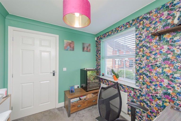 Images for Buckingham Drive, Church Gresley, DE11