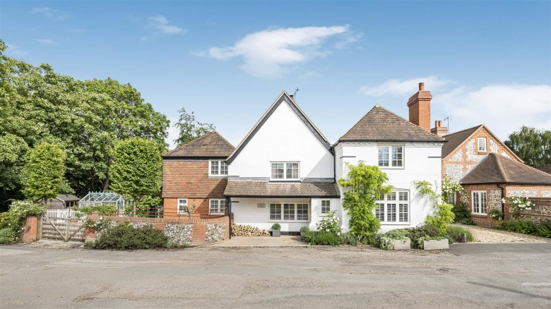 Click the photo for more details of Peppard Common, Henley-On-Thames