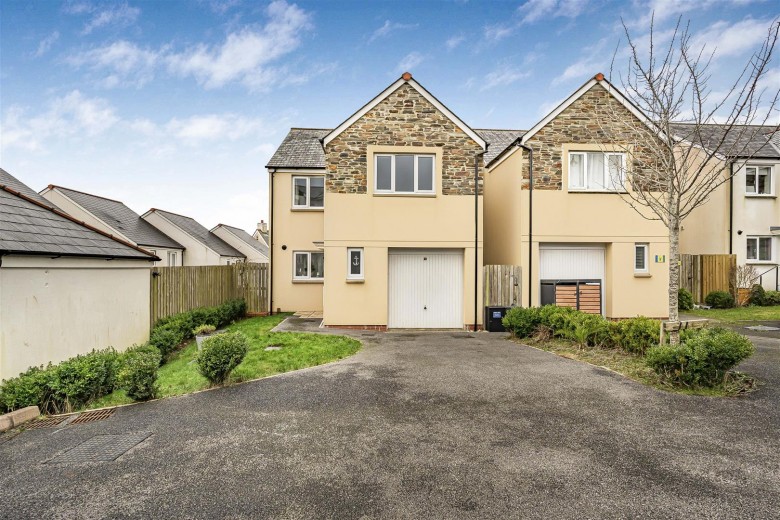 Click the photo for more details of Nanterrow Drive, Bodmin