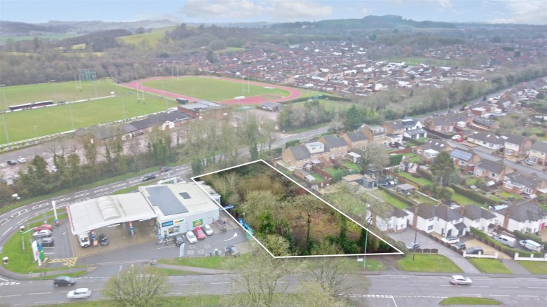 Click the photo for more details of Little Field at 84, London Road, Daventry