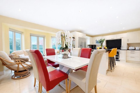 Click the photo for more details of Bottom Street, Allington, Grantham