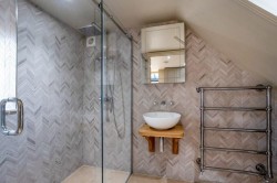 Images for Ampney Crucis, Gloucestershire