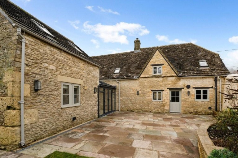 Images for Ampney Crucis, Gloucestershire