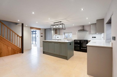 Click the photo for more details of Ampney Crucis, Gloucestershire