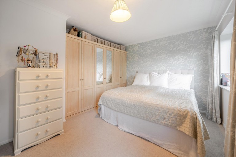 Images for Smithland Court, Greens Norton, NN12