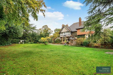 Click the photo for more details of Elmfield Avenue, Stoneygate, Leicester