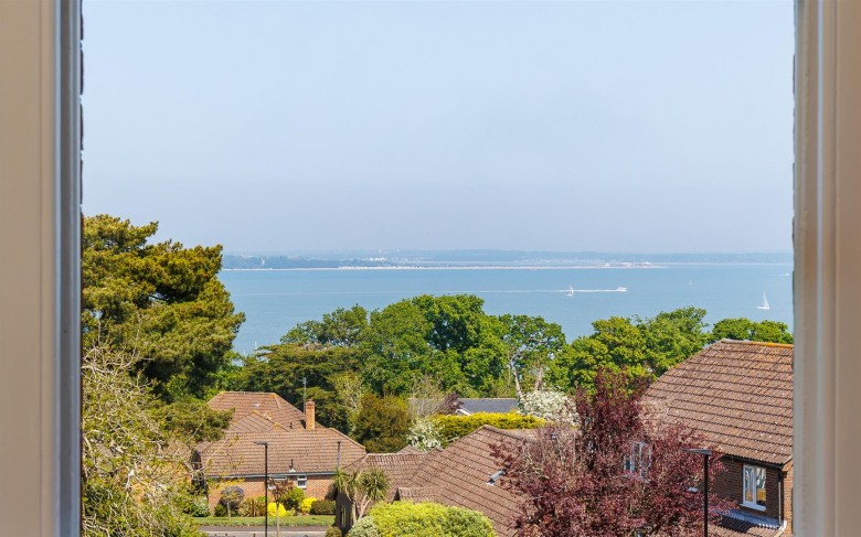 Click the photo for more details of Cowes, Isle of Wight