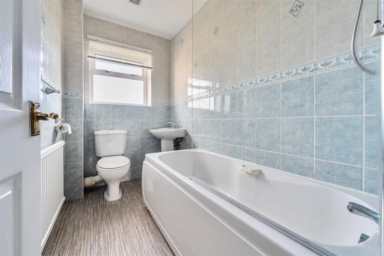 Images for Highcroft Close, Yardley Gobion, NN12