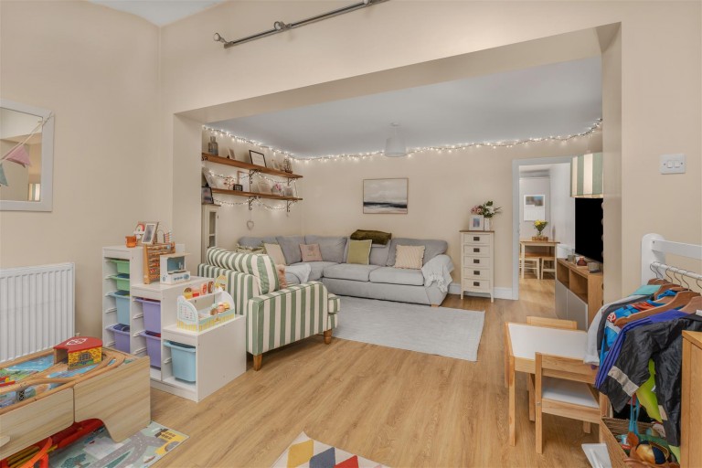 Images for Nuffield Drive, Banbury