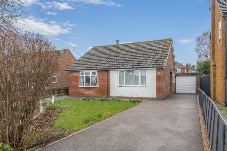 Click the photo for more details of Elmscote Road, Banbury