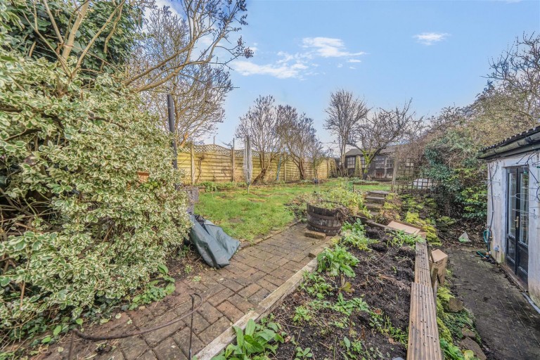 Images for Stoke Road, Blisworth, NN7