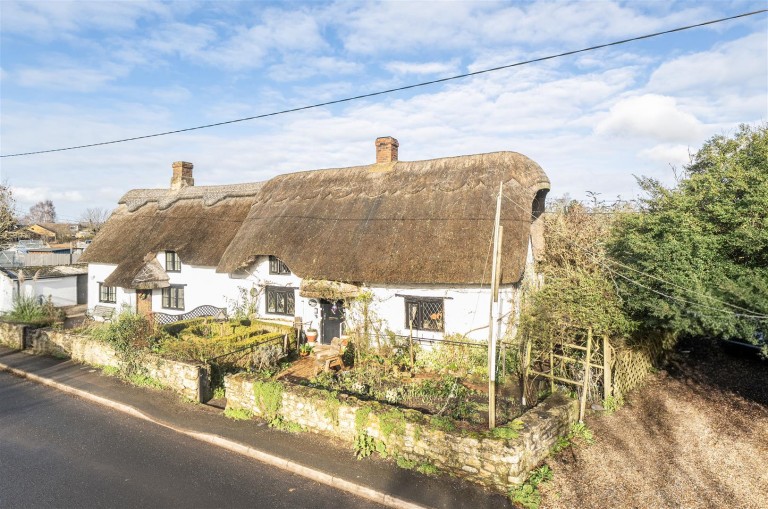 Images for Stoke Road, Blisworth, NN7