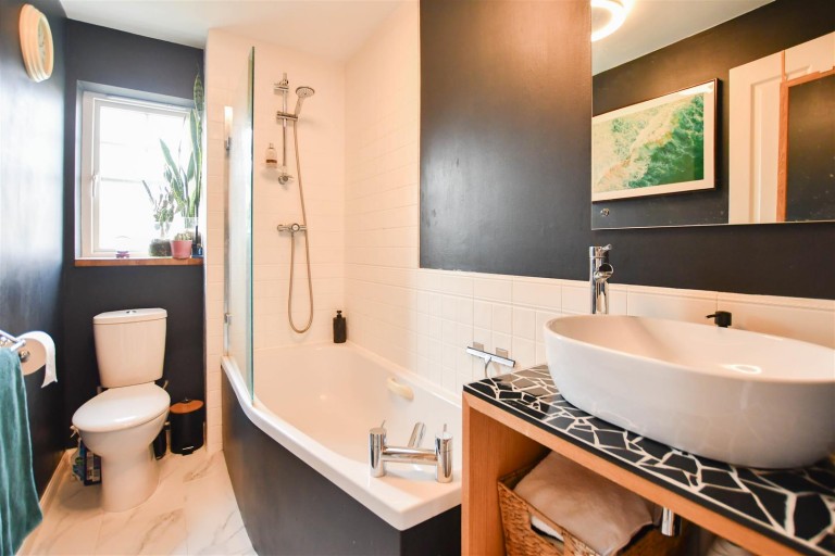 Images for Heasman Close, Newmarket