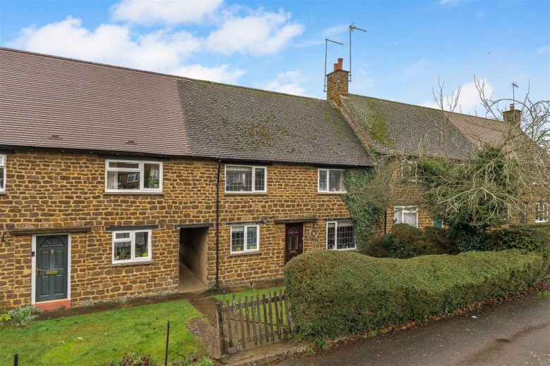 Click the photo for more details of New Road, Shotteswell, Banbury