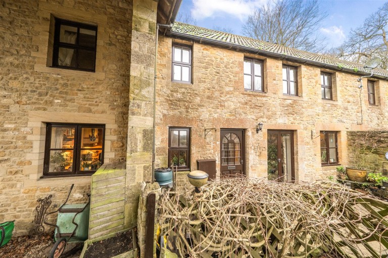 Images for Bridle Cottage, Hamdon Stables, Park Lane, Montacute