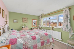 Images for Hazeldene Gardens, Banbury