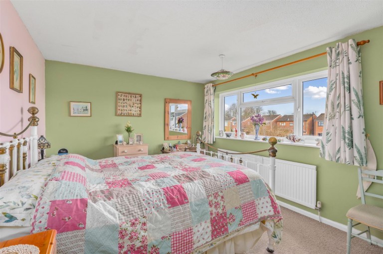 Images for Hazeldene Gardens, Banbury