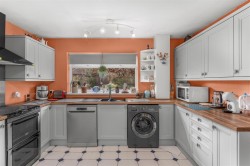 Images for Hazeldene Gardens, Banbury