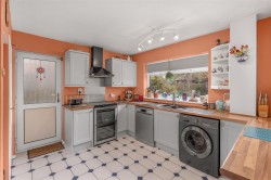 Images for Hazeldene Gardens, Banbury