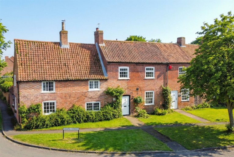 Images for Rose Cottages, Chapel Street, Beckingham