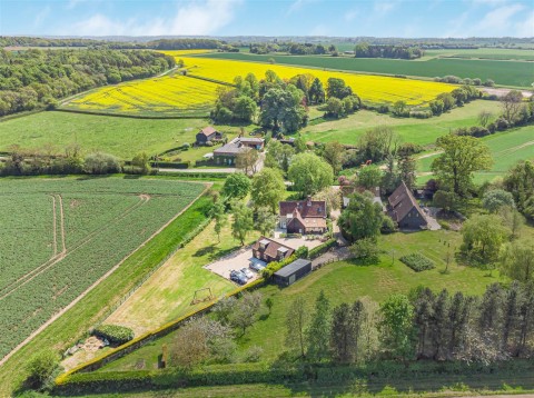 Click the photo for more details of Cowlinge, Newmarket