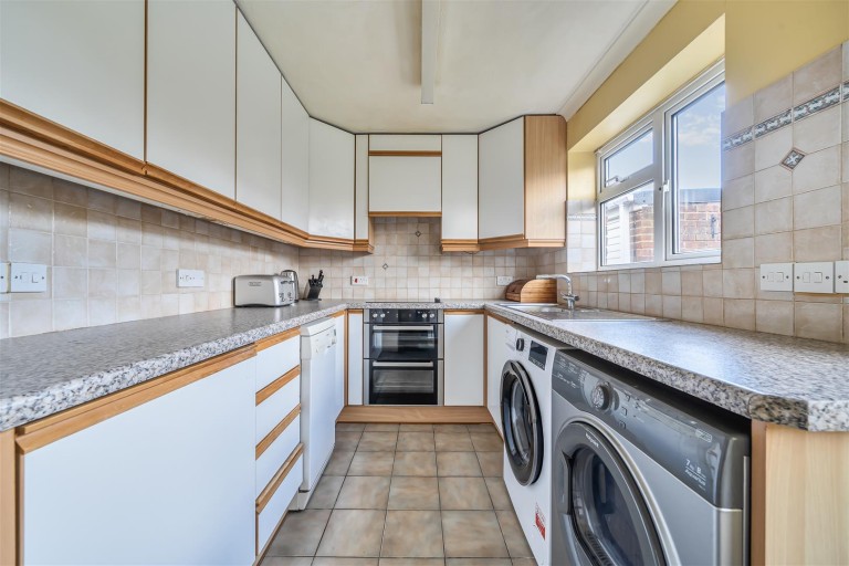 Images for Woodgate Close, Grove, Wantage