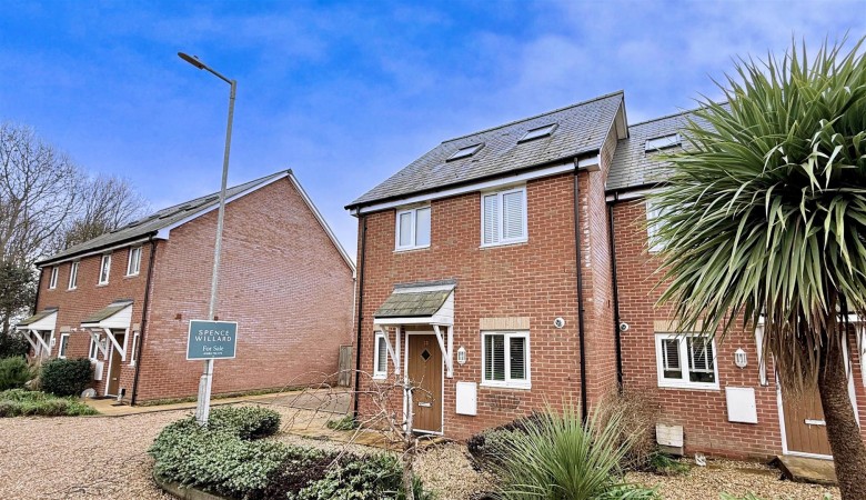 Click the photo for more details of Freshwater, Isle of Wight