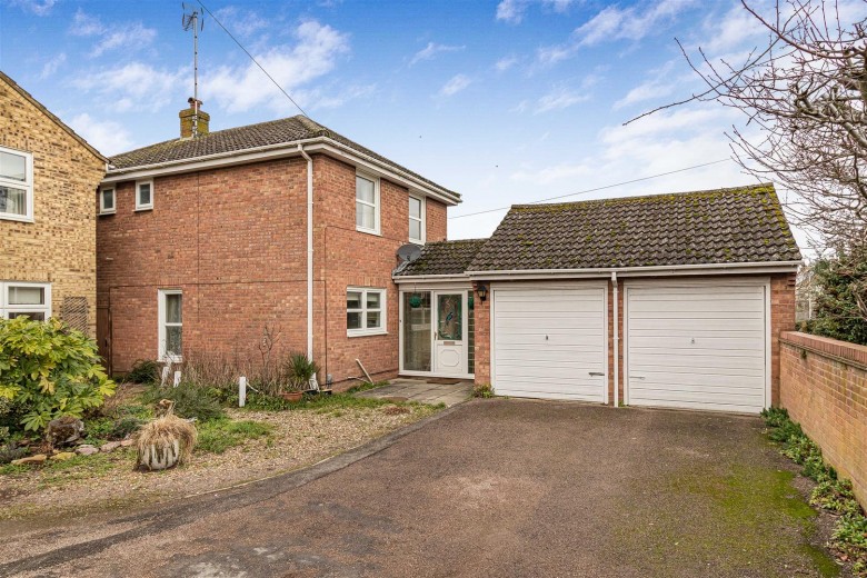 Click the photo for more details of Thaxted Road, Saffron Walden